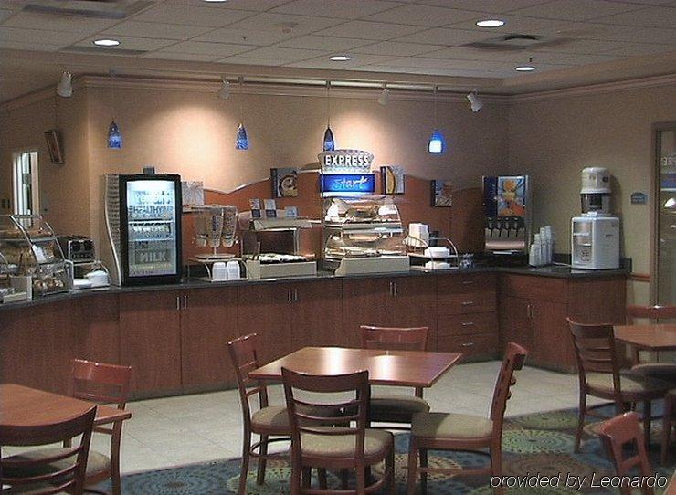 Holiday Inn Express St Croix Valley By Ihg Saint Croix Falls Restaurant photo